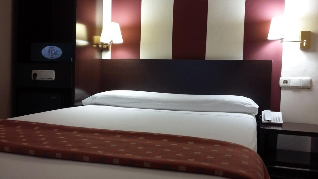 Hotel Marina Huelva Kültér fotó