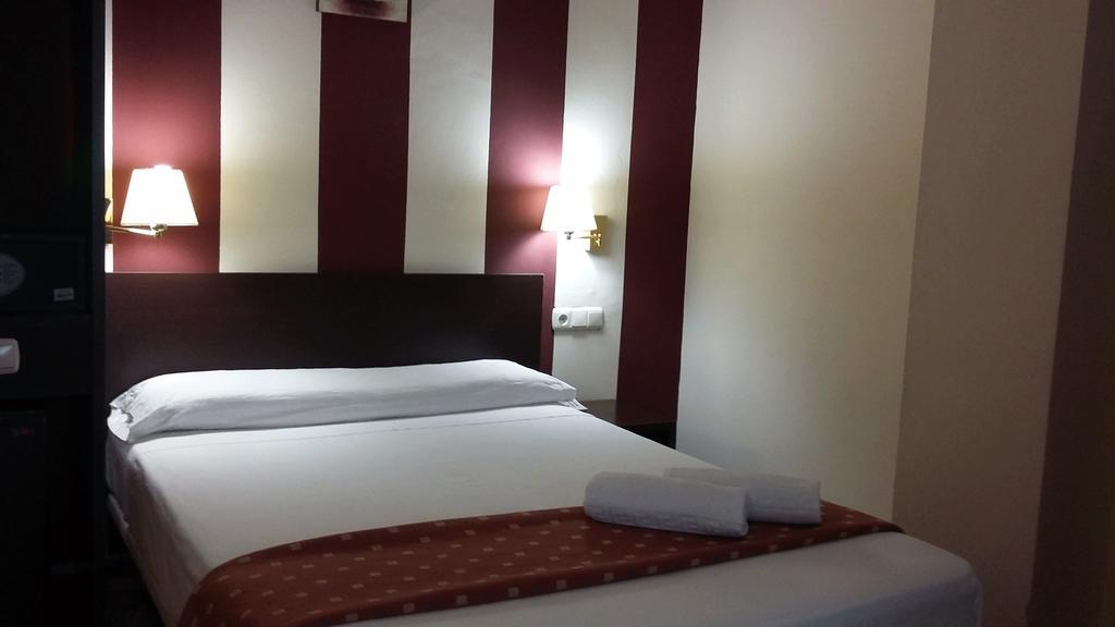 Hotel Marina Huelva Kültér fotó